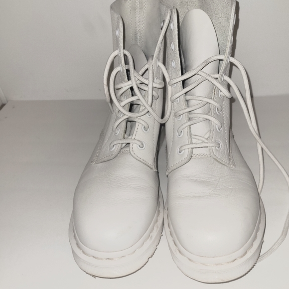 Dr. Martens, 1460 Pascal Mono Virginia Boots, Women's,  size US 10, white color - Picture 3 of 5